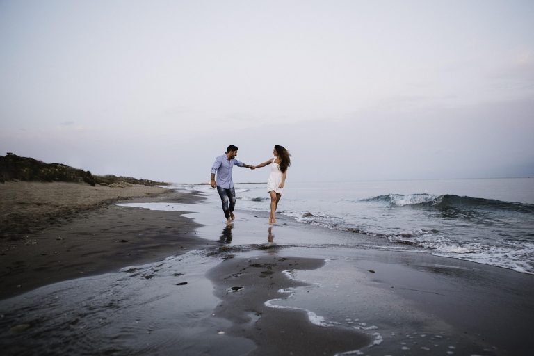valentines day background, couple, beach, walking, holding hands, sea, outdoors, secluded beach, landscape, nature, having fun-3098951.jpg